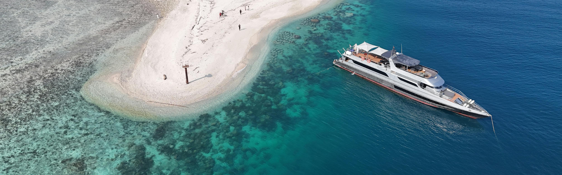 Corporate Boat Charter Luxury travel advisor Toronto and GTA Altitude Travel 905-510-7032